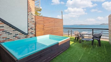 ๋ฒ ์ด์ง๋ฃธ, ์นจ์ค 1๊ฐ (Pool Villa Ocean View 101) | 1 ๊ฐ์ ์นจ์ค, ๋ฌด๋ฃ WiFi