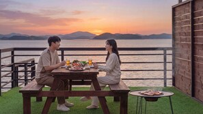 Exterior - Taean Solpleo Pool Villa (Taean)