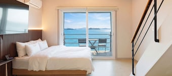 Taean Solpleo Pool Villa