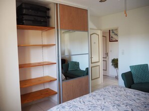 3 bedrooms - Le Bohec - Maison avec jardin et piscine by Interhome (Vernègues)