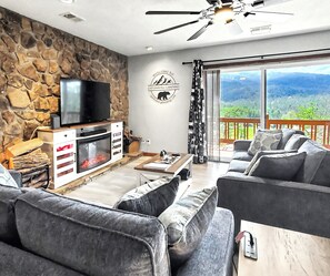 Smart TV, fireplace, table football, stereo -  Romantic & Fun Spacious Condo with Mountain Views - King Beds - Game Room (Gatlinburg)