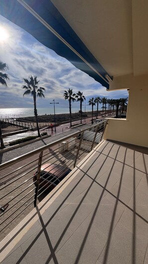 Terrace/patio - Avenida Papa Luna, 139, Peñíscola Stilmar, less than 1 minute from the beach!!!!!" (Peñíscola)