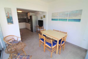 Dining - Holiday apartment with common garden (Lignano Sabbiadoro)
