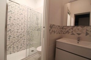 Bathroom - Holiday apartment mit Balkon (Lignano Sabbiadoro)