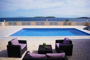 Pool - Holiday home near the sea (Blato/Insel Korčula)