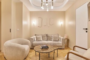 Smart TV, offices - Apartment AC Saint Germain des Pres Rue de Rennes (Paris)