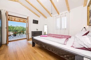 3 bedrooms, WiFi - Villa with pool and air conditioning (Poreč)