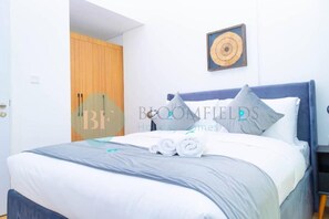 Apartment, Balkon | Bügeleisen/Bügelbrett, kostenloses WLAN