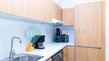 Apartment, Balcony | Private kitchen