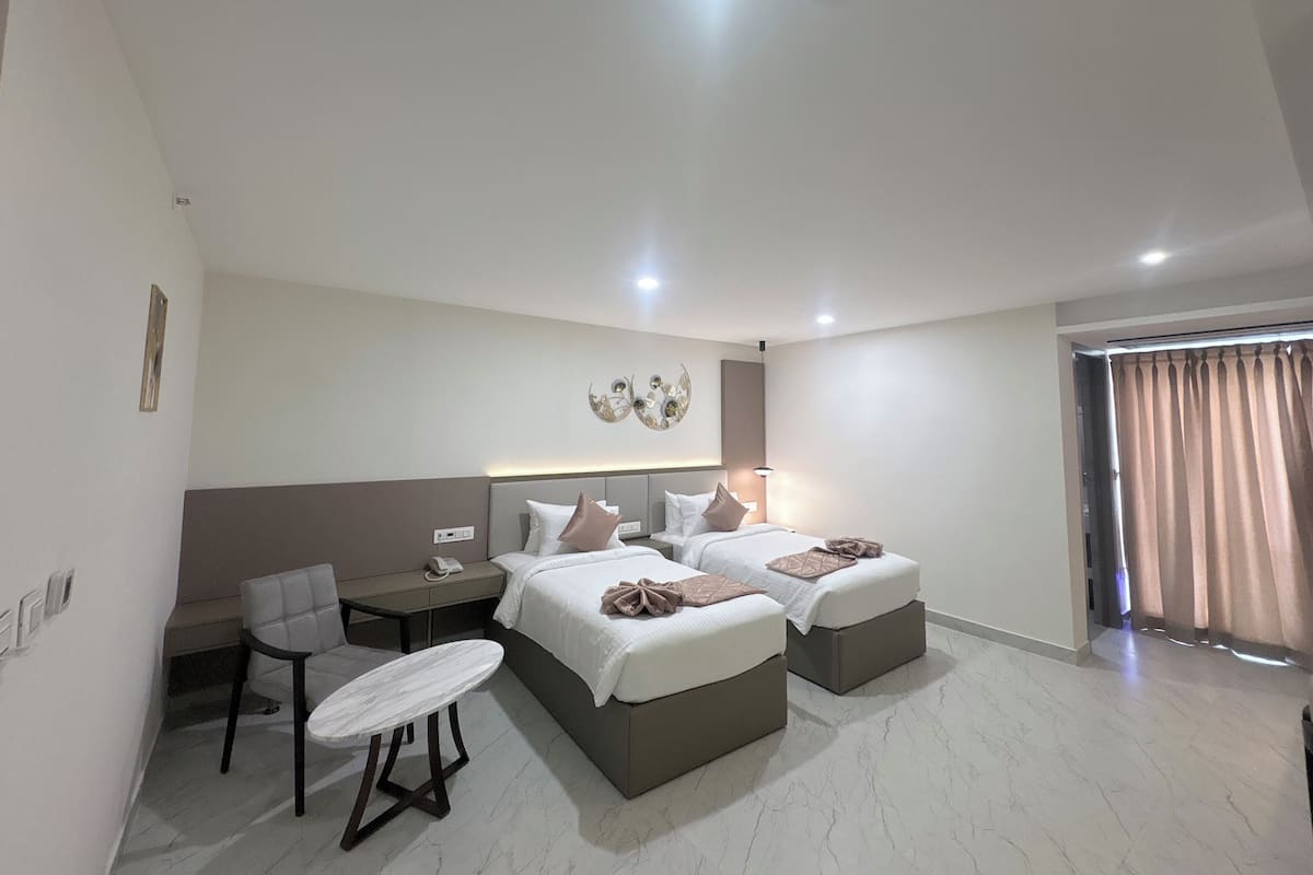 Desk, laptop workspace, free WiFi