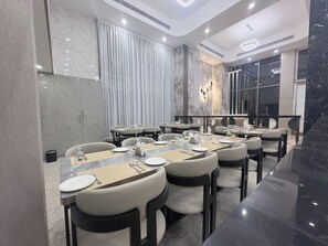 Restaurant - Hotel Star Place - Chennai (Chennai)