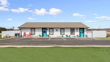 Superior Duplex, Park View | Exterior