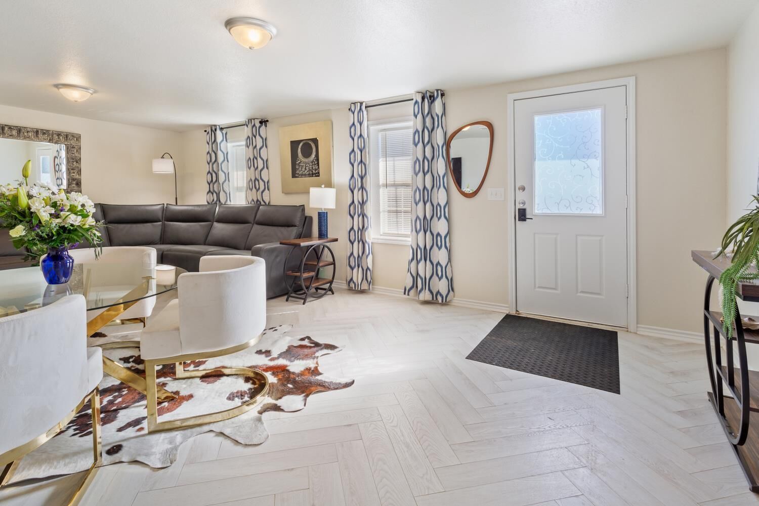 Superior Duplex, Park View | Interior