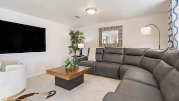 Premium Bungalow, Park View | Living area