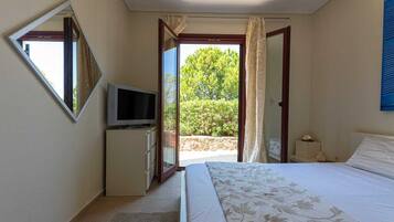 Fer et planche Ă repasser, Wi-Fi gratuit, draps fournis