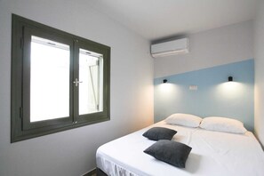 Bügeleisen/Bügelbrett, kostenloses WLAN, Bettwäsche