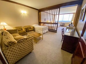 TV - Downtown Asunción w/ Kids Pool, Gym Access & Prime Location by Plaza & Museums (Asunción)