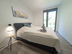 3 bedrooms, WiFi - Holiday apartment Modern furnishings with WLAN and air conditioning (Balatonfenyves)