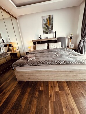 Iron/ironing board, WiFi - Cozy 1-bedroom apartment in awesome Pattaya with AC and gym access (pattaya)