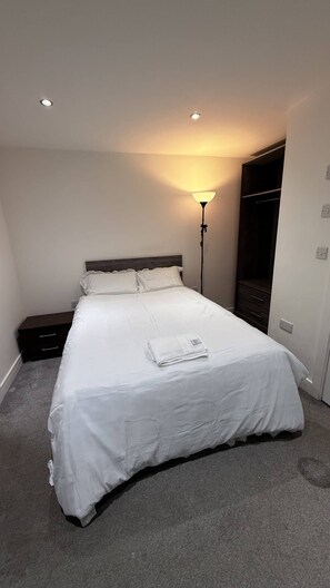 Apartment, 1 Bedroom | 1 bedroom - 1 Bedroom Fully Furnished Apartment (Leicester)
