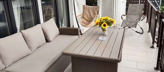 Holiday home with large garden, WLAN and air conditioning