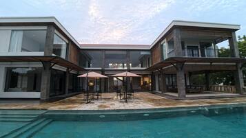 Piscina a l'aire lliure