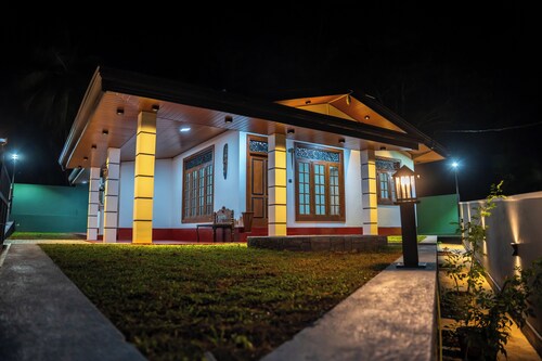 Moonshire Villa Kalutara | 03 Bedroom  Entire Villa in Sri Lanka