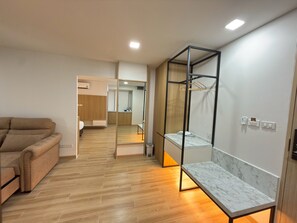 Family Room | Interior - Armass Residence (Bangkok)