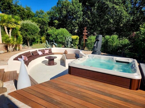 VILLA "NOSTRA CASA" Between Nîmes, Uzès, Anduze and Mediterranean beaches.