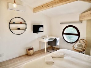 4 dormitorios, tabla de planchar con plancha, wifi gratis y ropa de cama