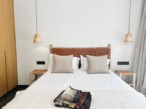 Iron/ironing board, WiFi, bed sheets - Villa BOHŌ - 8 people - 4 bedrooms - 4 bathrooms heated pool (Marrakech)