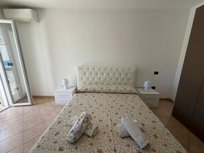 2 habitaciones, tabla de planchar con plancha y wifi gratis 