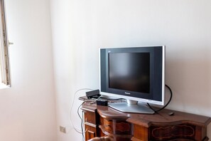 House, Garden View | Interior