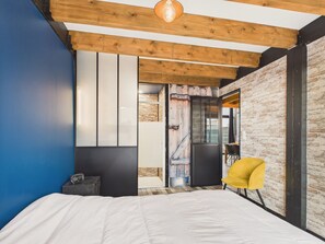 4 camere
