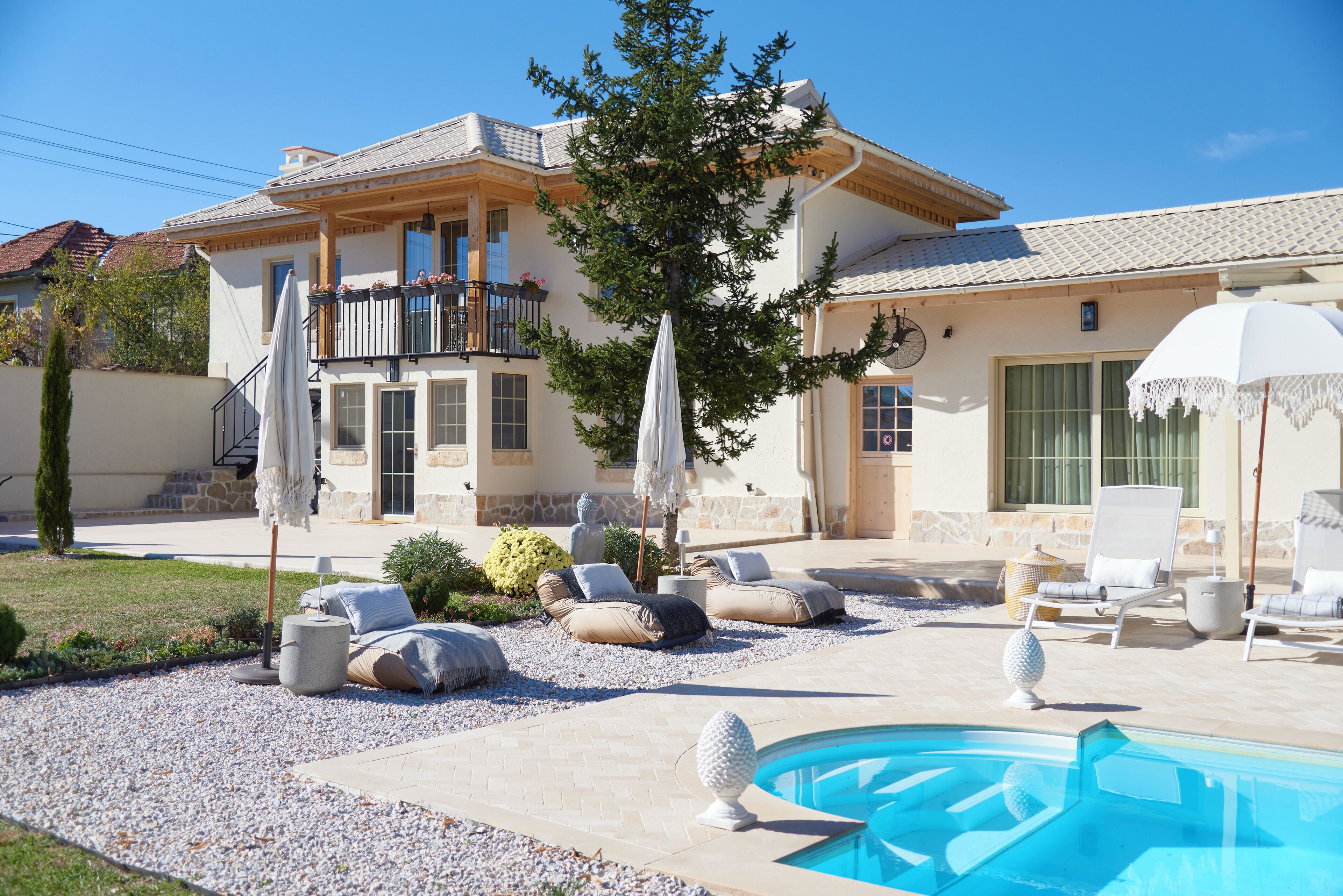 Piscine extérieure, piscine chauffée