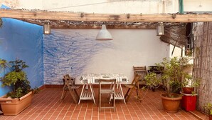 Unclassified image, 2 of 8, button - Beachfront house. 30 minutes from Barcelona (Premià de Mar)