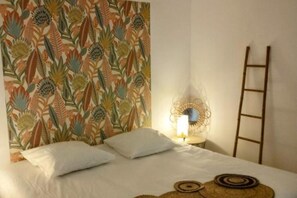 1 bedroom, WiFi, bed sheets - Maison d'Hôtes Floribel - Apartment with garden view in Cagnes-sur-Mer (Cagnes-sur-Mer)