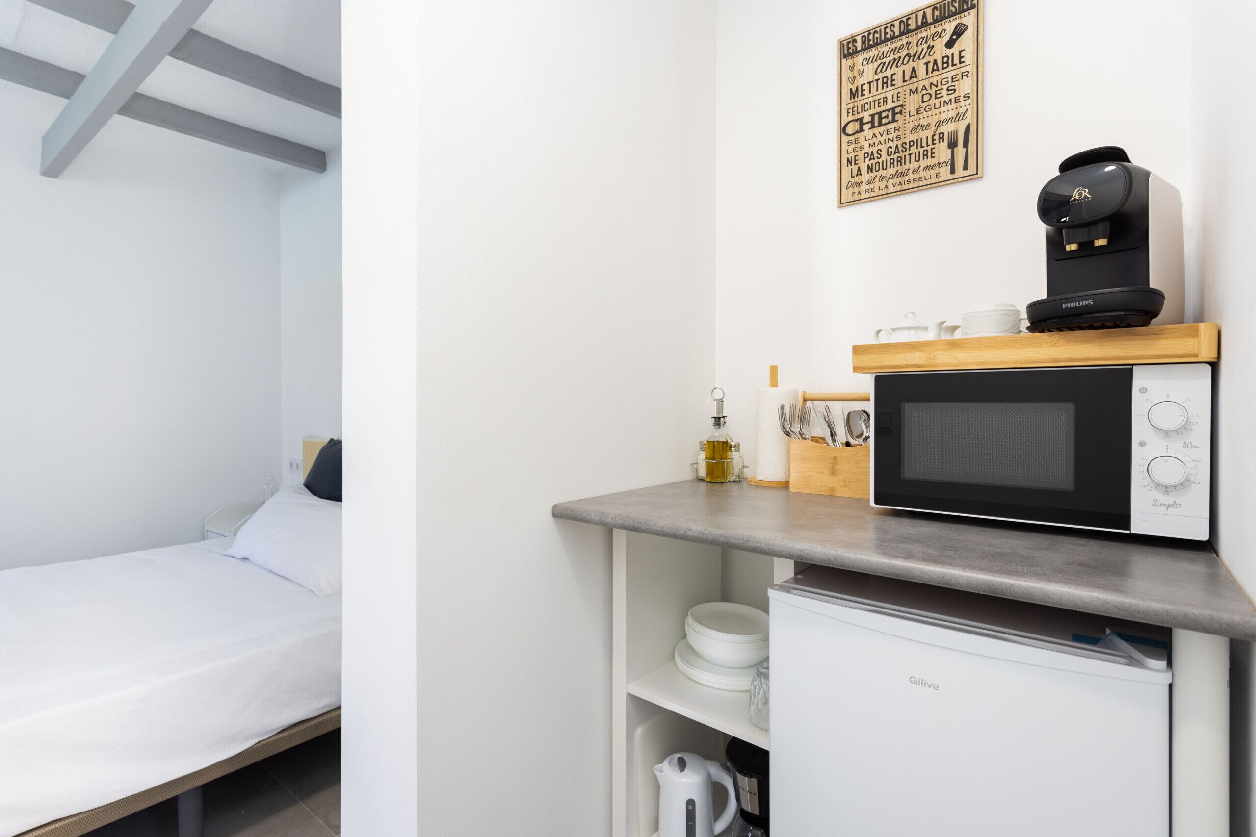 Een strijkplank/strijkijzer, gratis wifi, beddengoed