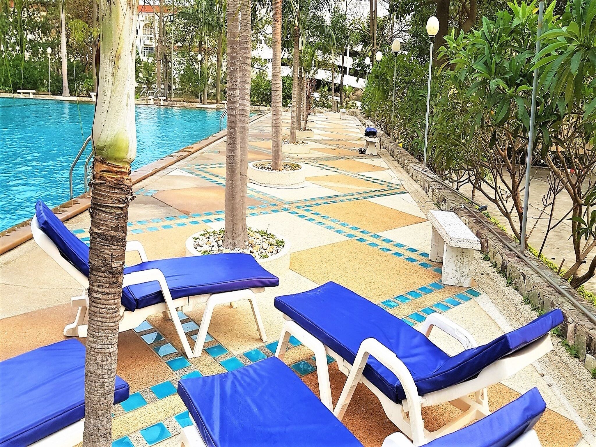 Apartment, 1 Bedroom, Smoking, Balcony | Pool