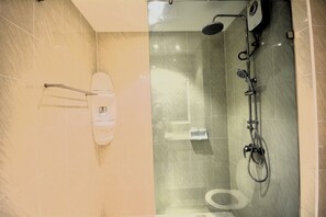 Appartement, 1 chambre, fumeur, balcon | Salle de bain