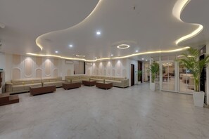 Coin salon dans le hall