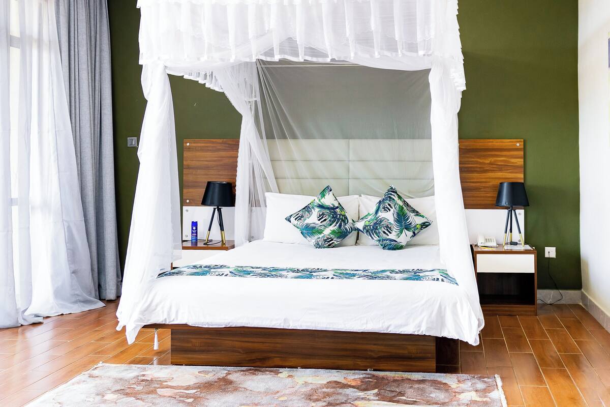 Deluxe-Doppelzimmer, Seeblick | Schreibtisch, kostenloses WLAN