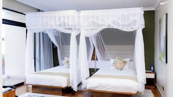 Deluxe Twin Room, Lake View | Minibar, desk, free WiFi, bed sheets