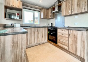 Fridge, oven, stovetop, toaster