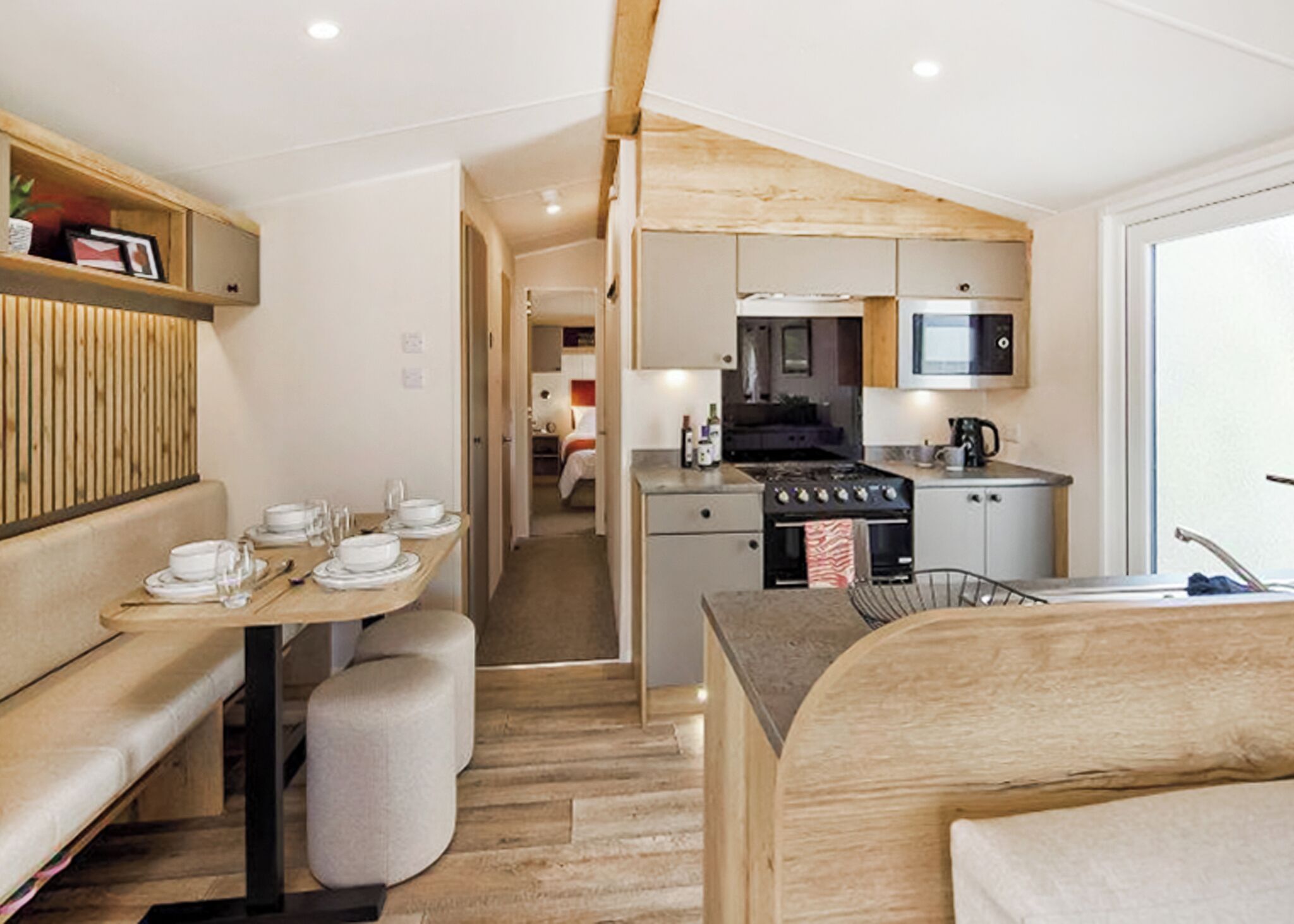 Fridge, oven, stovetop, toaster