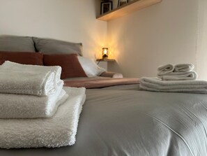 1 bedroom, WiFi, bed sheets - Cozy 1-bedroom apartment in lovely Verona with AC near the historic center (Verona)
