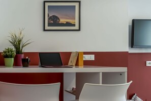Business center - Cozy apartment 6 guests Near Fco airport, in Ostia Antica (Lazio)