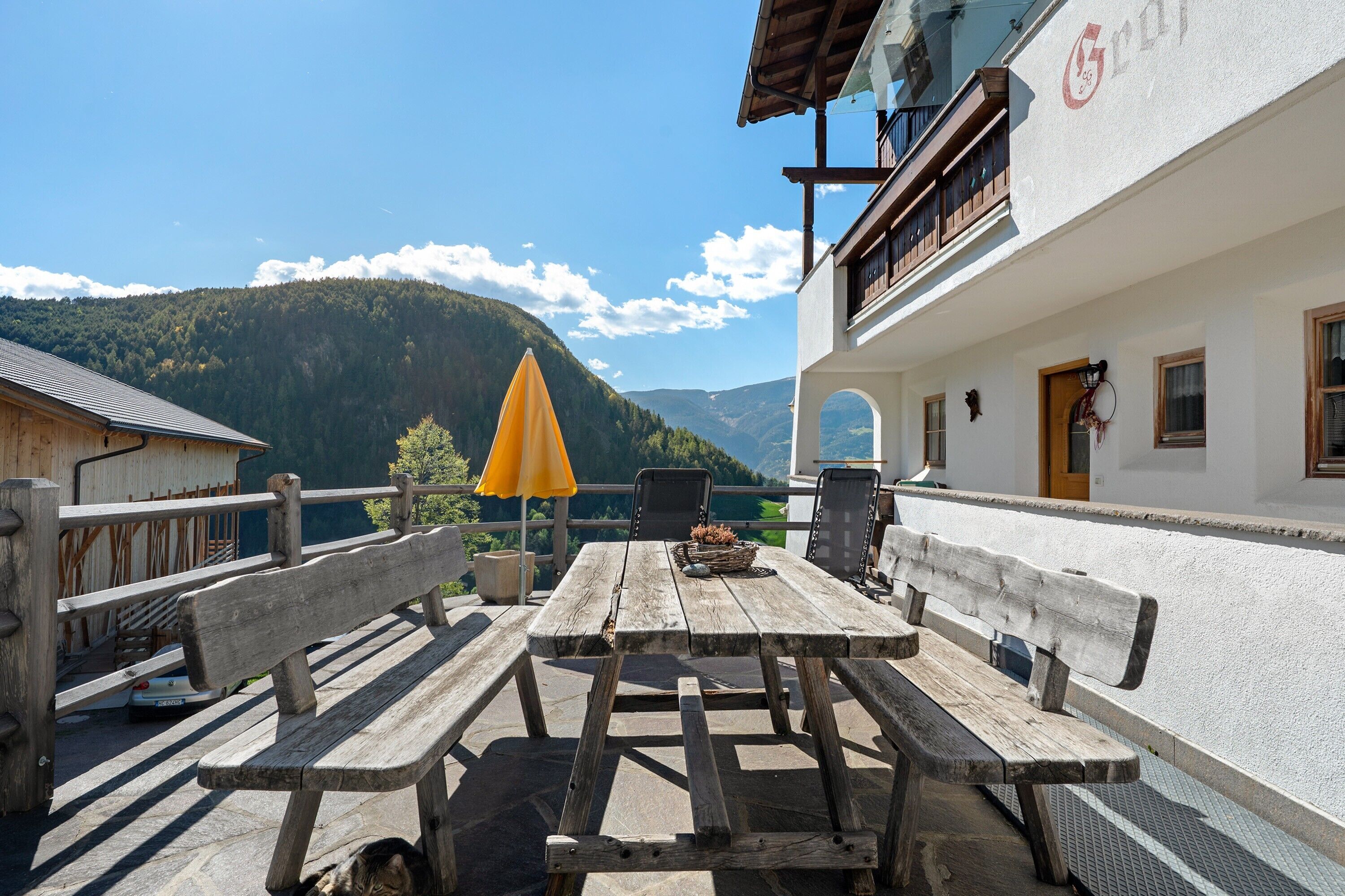 屋外ダイニングエリア