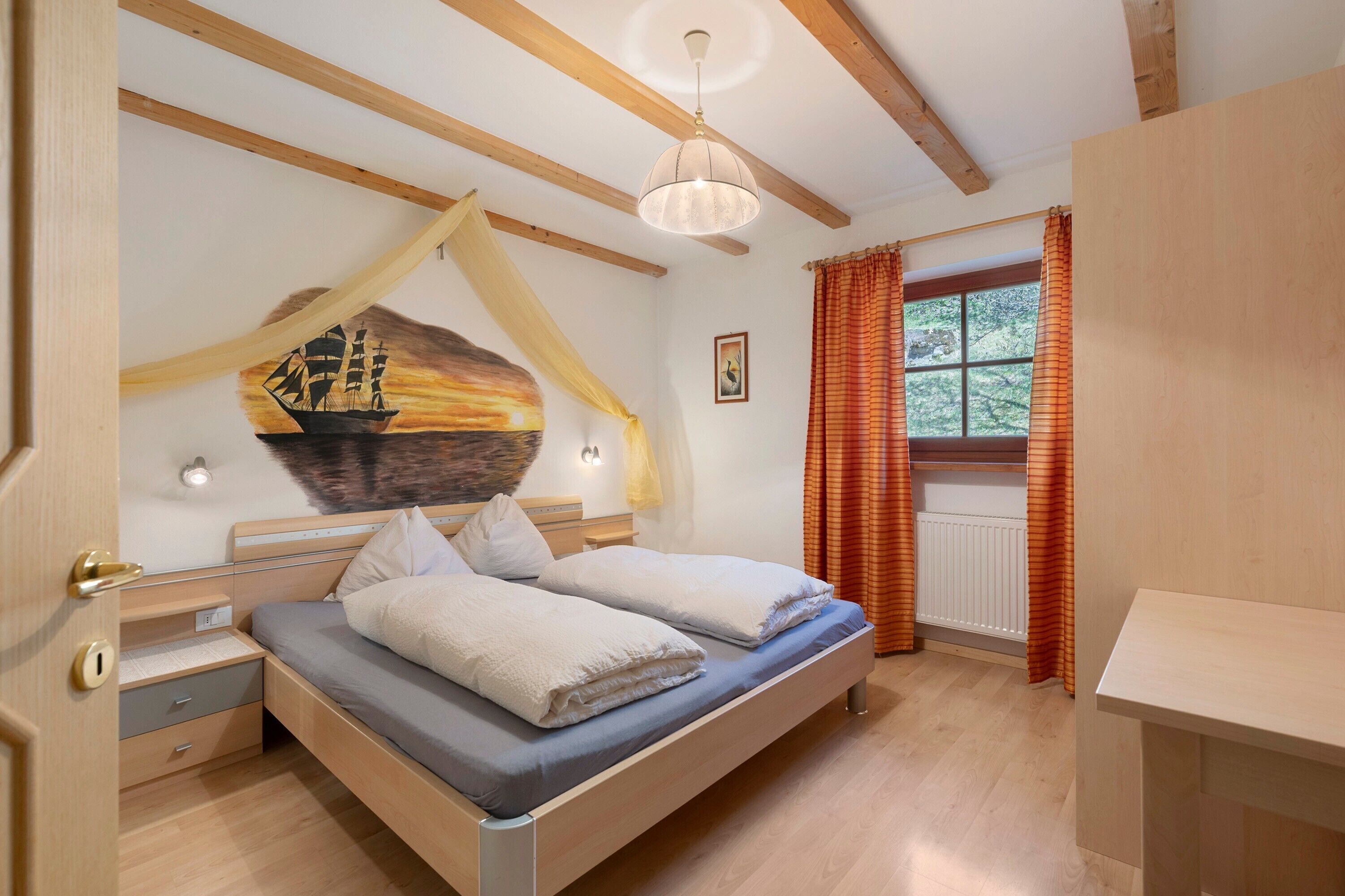 WiFi、ベッドシーツ