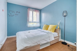 3 bedrooms, iron/ironing board, WiFi, bed sheets - Cocoon rose garden (L'Haÿ-les-Roses)
